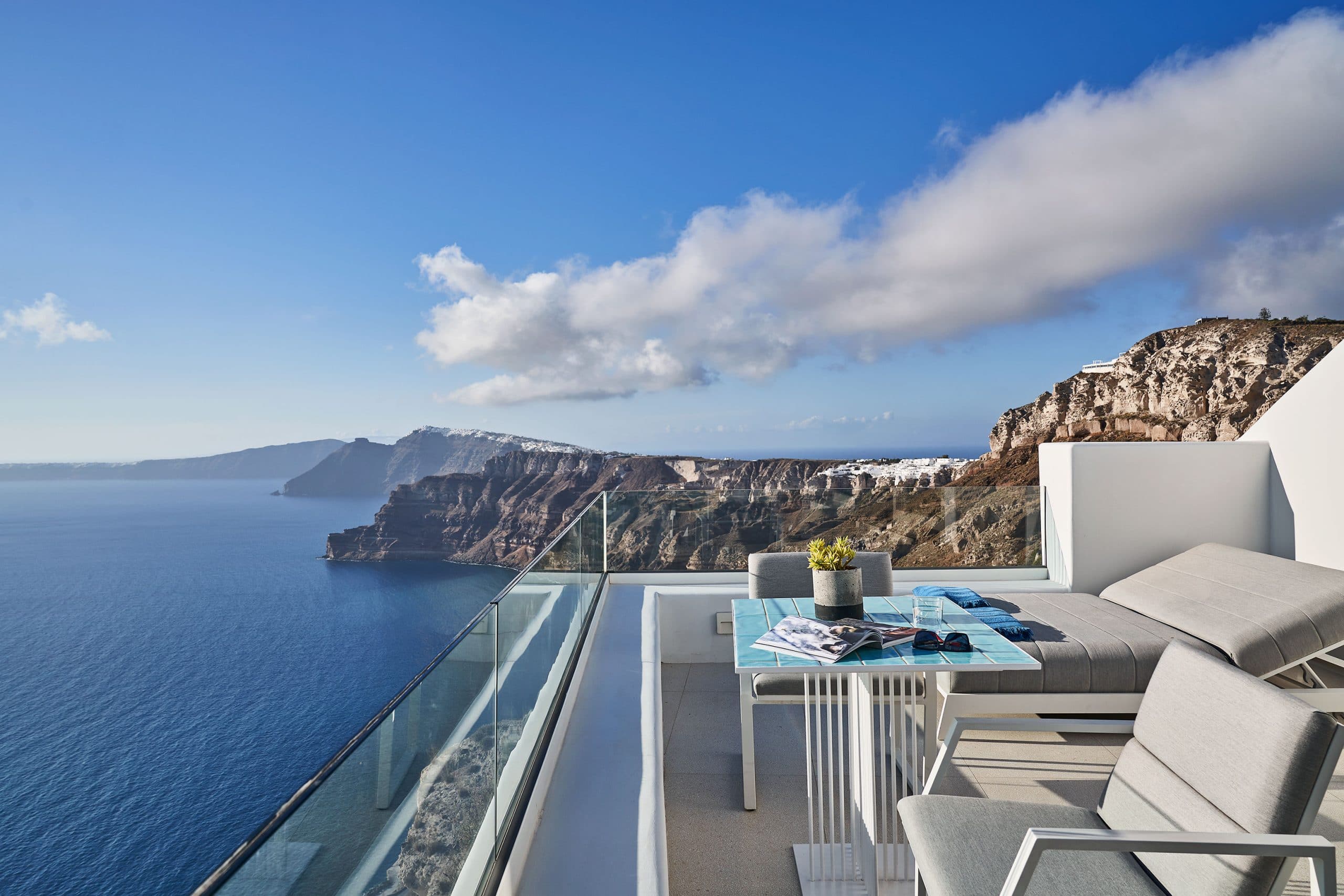 Suites in Santorini
